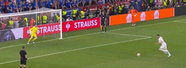 1652911839382068043.gif 发的是说发达.gif